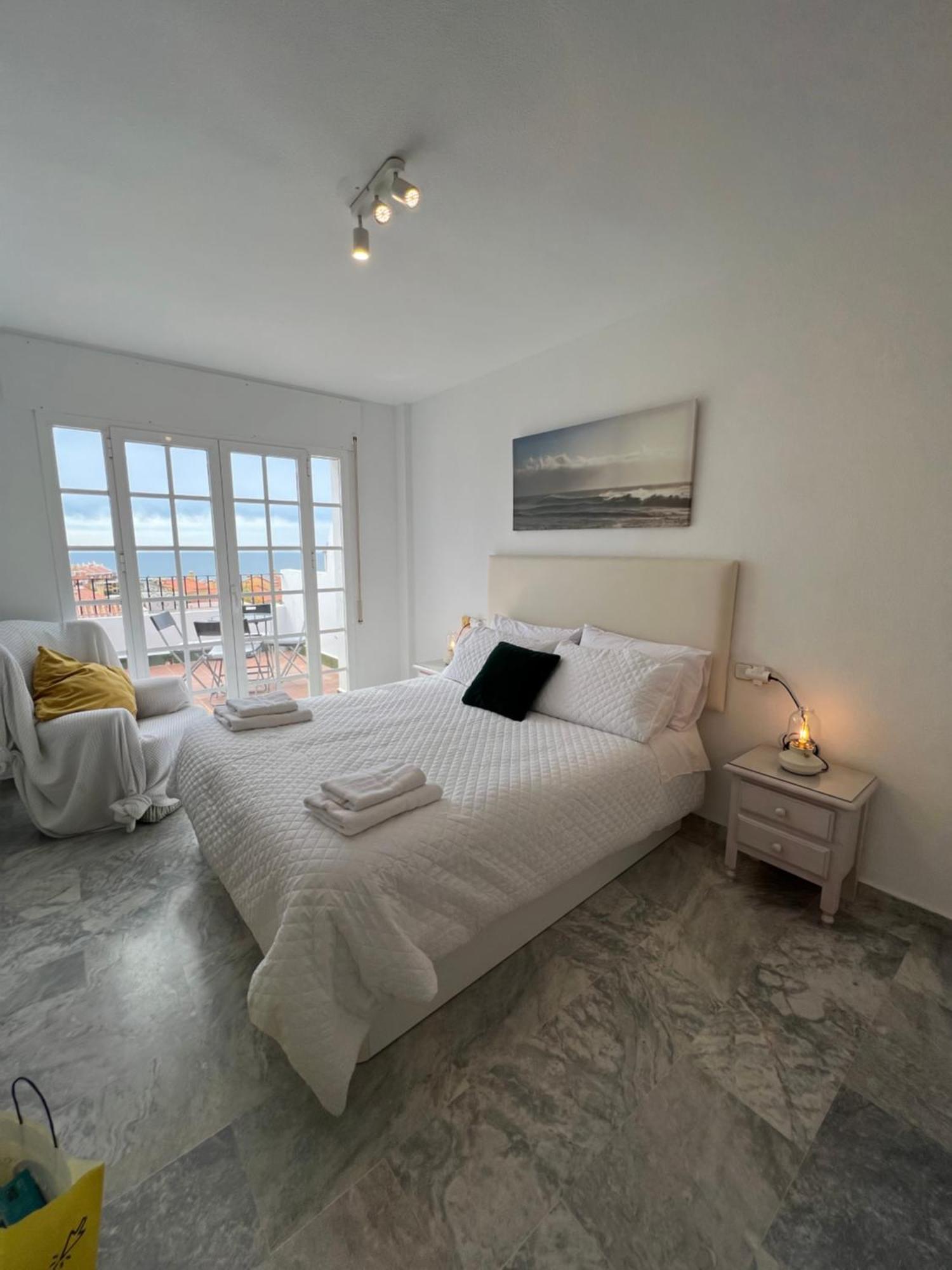 Nuestro Atico Con Vistas Al Mar Terraza, Piscina Y Parking Lejlighed